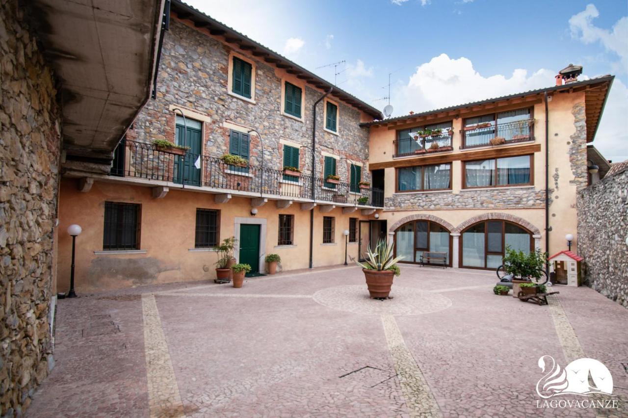Luxus Gardoncino Apartment มาแนร์บา เดล การ์ดา ภายนอก รูปภาพ